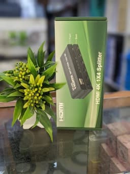UNIVERSAL Universal 1x4 HDMI Splitter, view 1