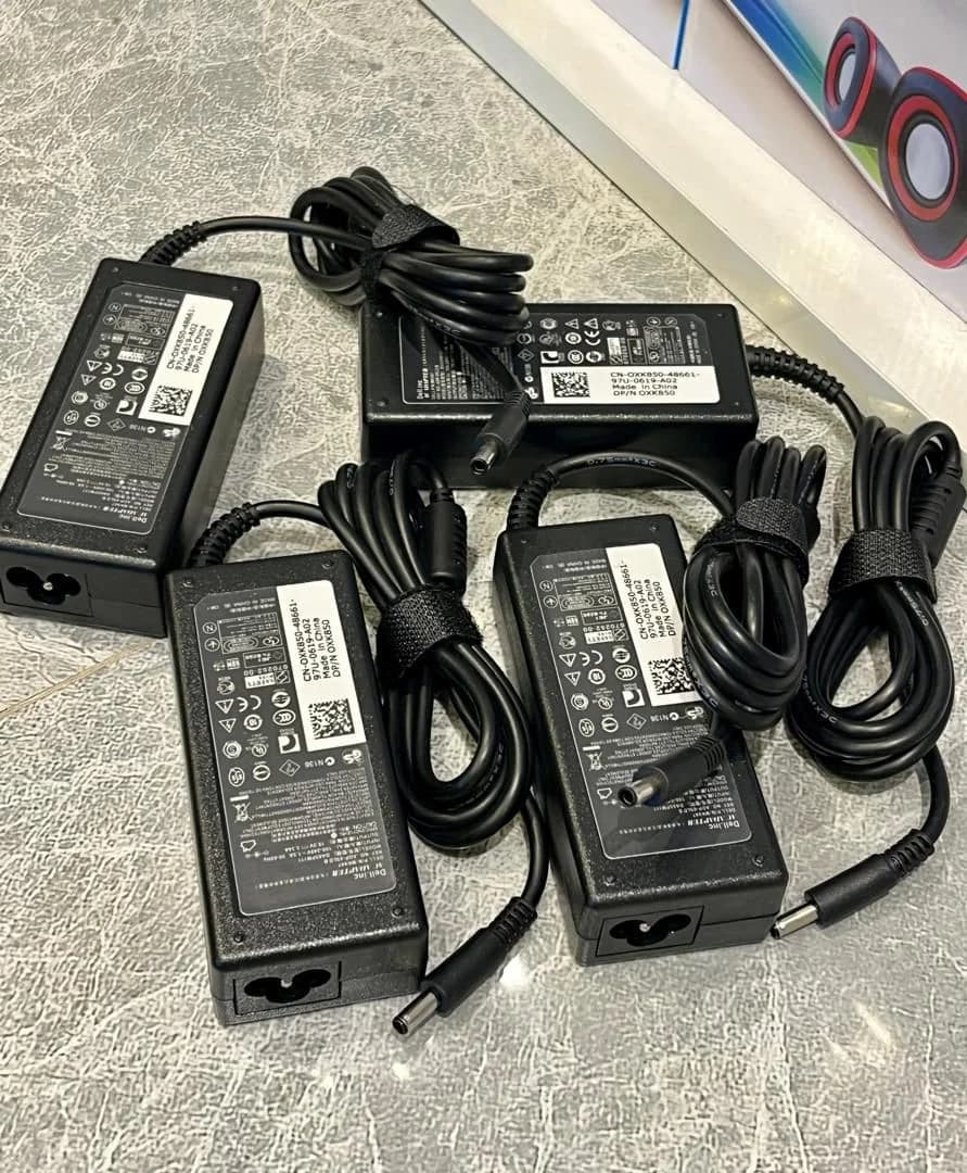 DELL DELL Small Pin Adapter 65W