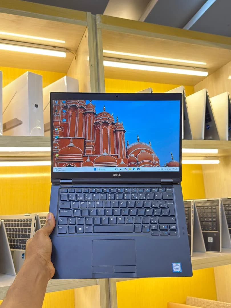 DELL Latitude 7390
