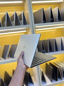 DELL XPS 13 7390, view 2
