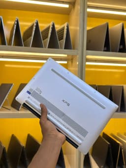 DELL XPS 13 7390, view 3