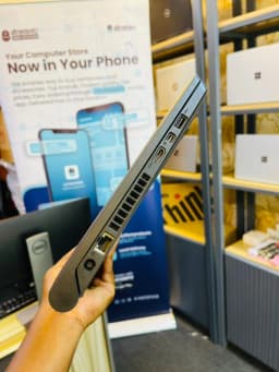 DELL Latitude 3350, view 3