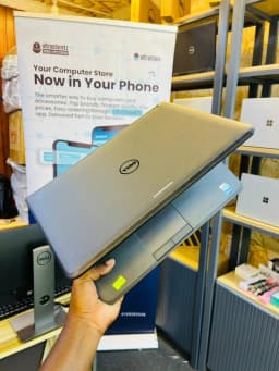 DELL Latitude 3350, view 4