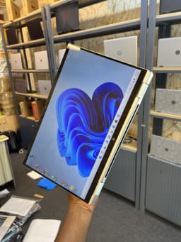 HP EliteBook x360 1040 G8, view 3