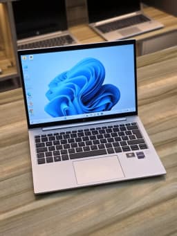HP EliteBook 830 G9, view 3