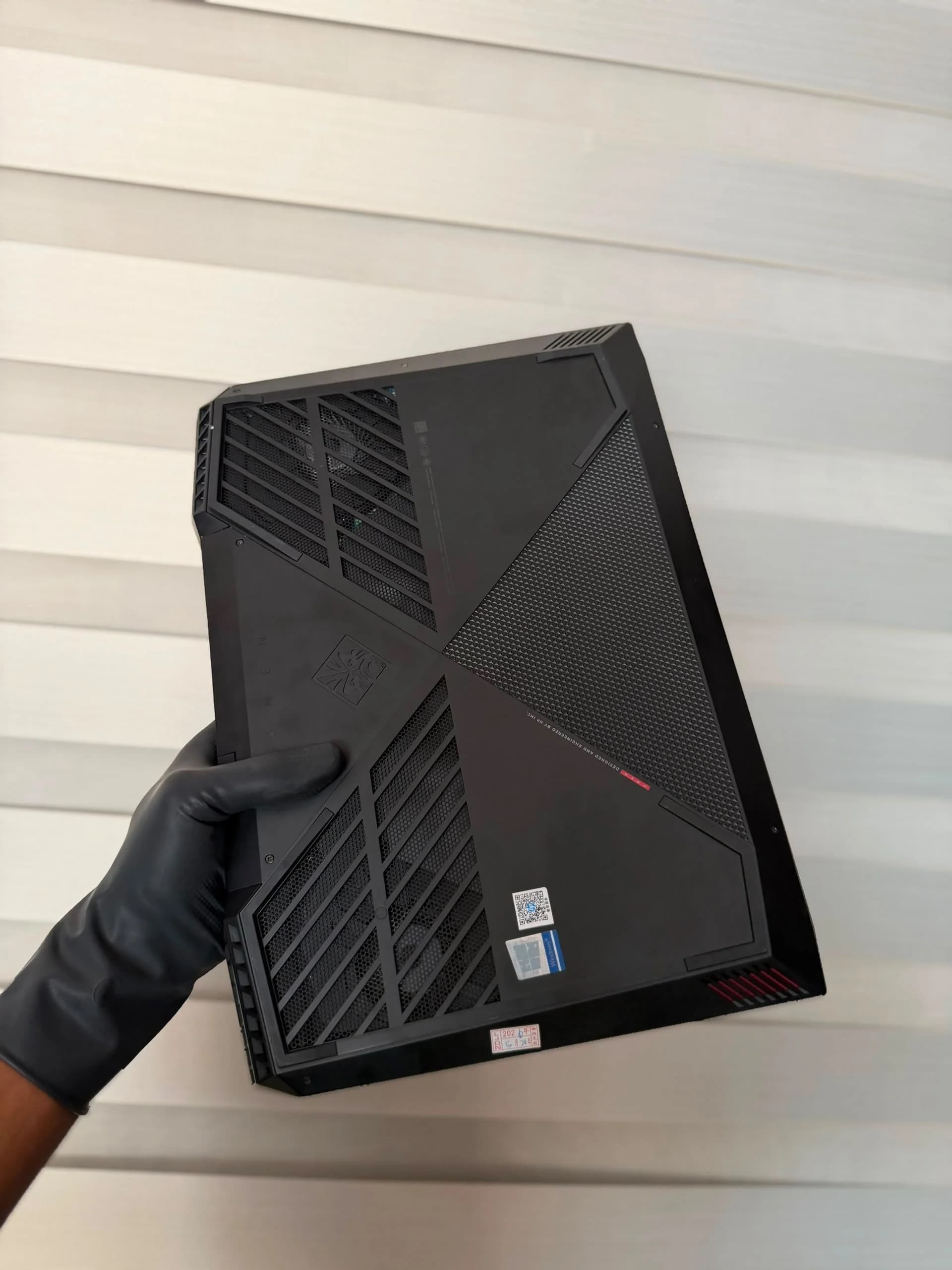 HP OMEN 15