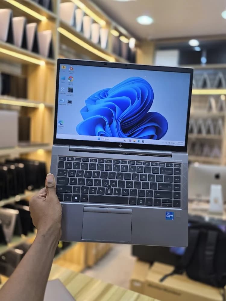 HP ZBOOK Firefly 14 G8