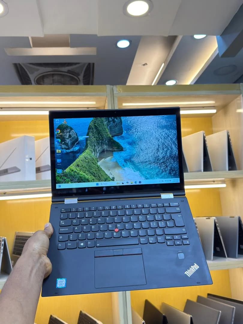 LENOVO ThinkPad X1 Yoga