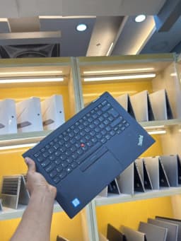 LENOVO ThinkPad X1 Yoga, view 3