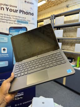 DELL latitude 3120, view 1