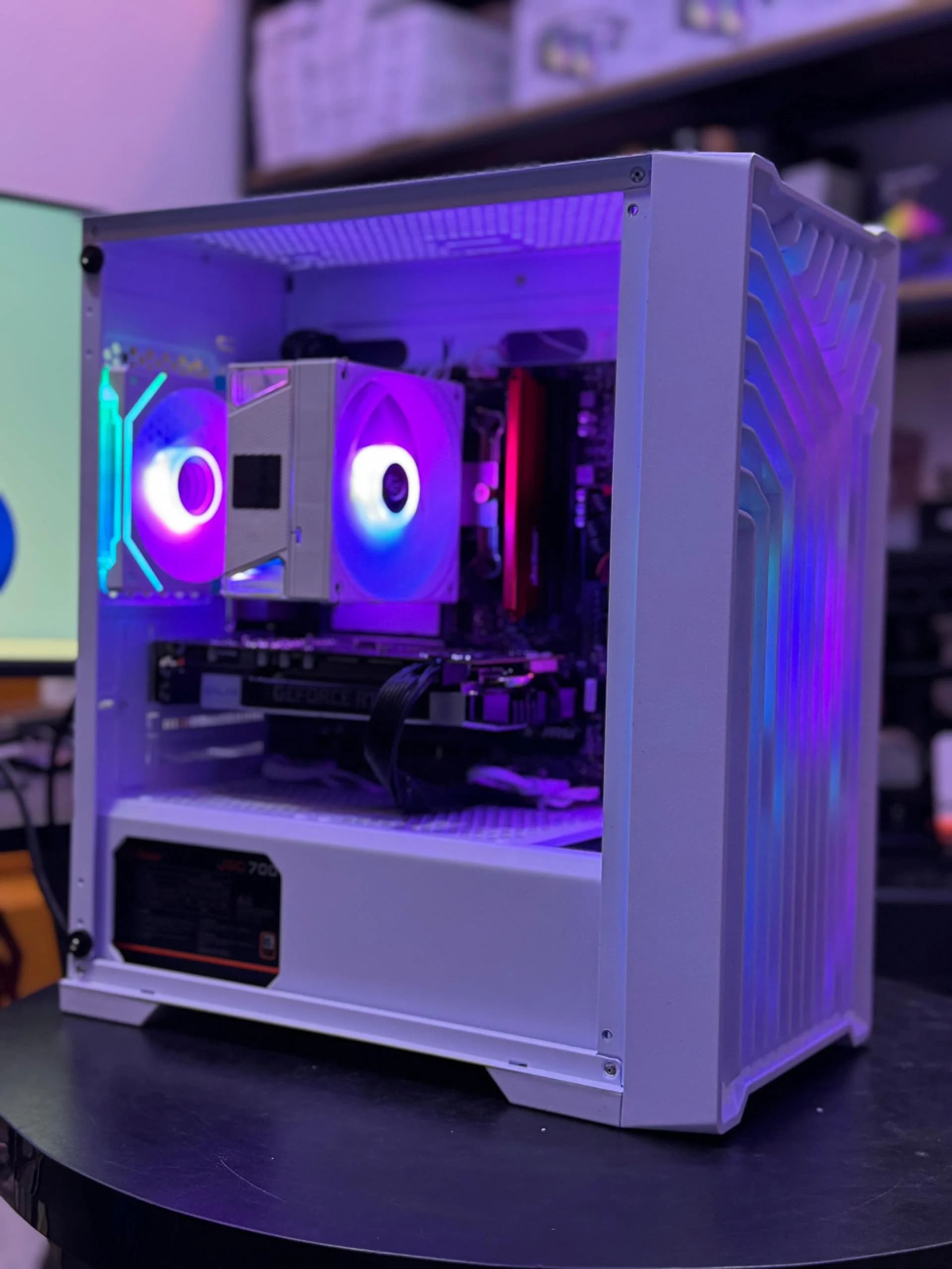 GIGABYTE GAMING B560M DV2