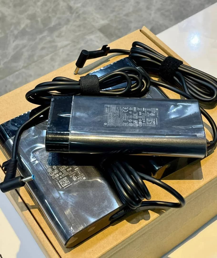 HP HP Blue-Pin 200W Adapter